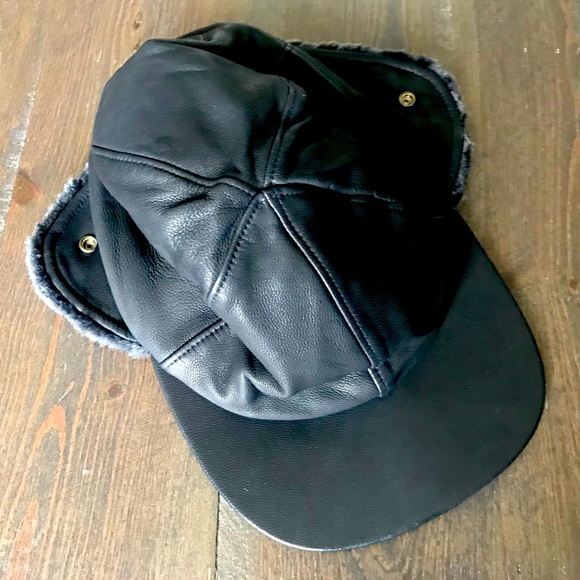 UGG Trapper hat - Picture 3 of 8